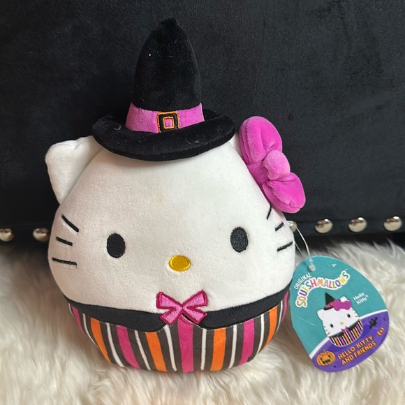 Hello Kitty witch squishmallow with tag attached - Picture 1 of 5